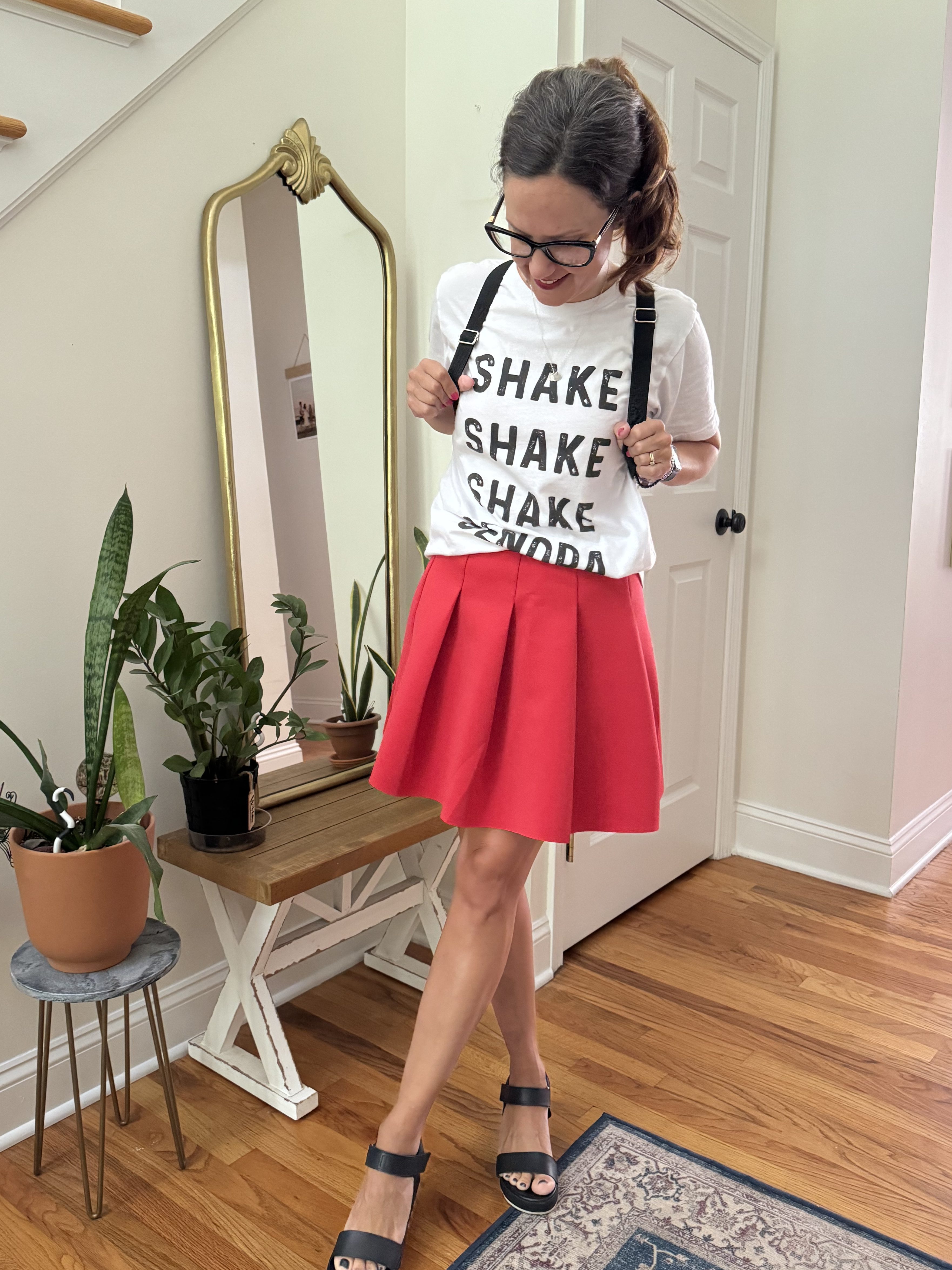 pleated skirt outfit